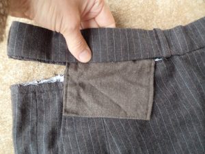 winter shorts pocket in waistband
