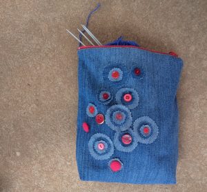 the-jeans-recycling-challenge-the-last-leg-knitting-bag-finished