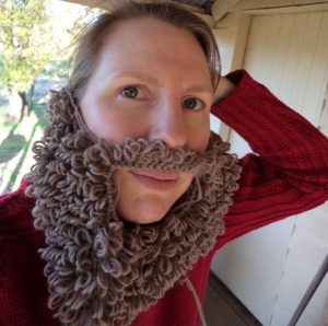 my-knitted-beard-collection-the-brown-loopy-beard-first-try