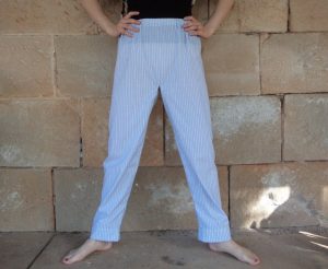Zero waste trousers with gusset