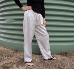 Zero waste trousers with gusset three quarters view
