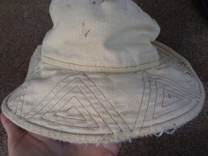 Free Pattern Make a Hat triangular stitching detail