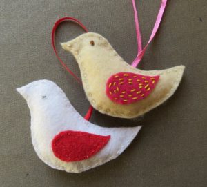 Free Pattern Crafting Christmas deccys Birds
