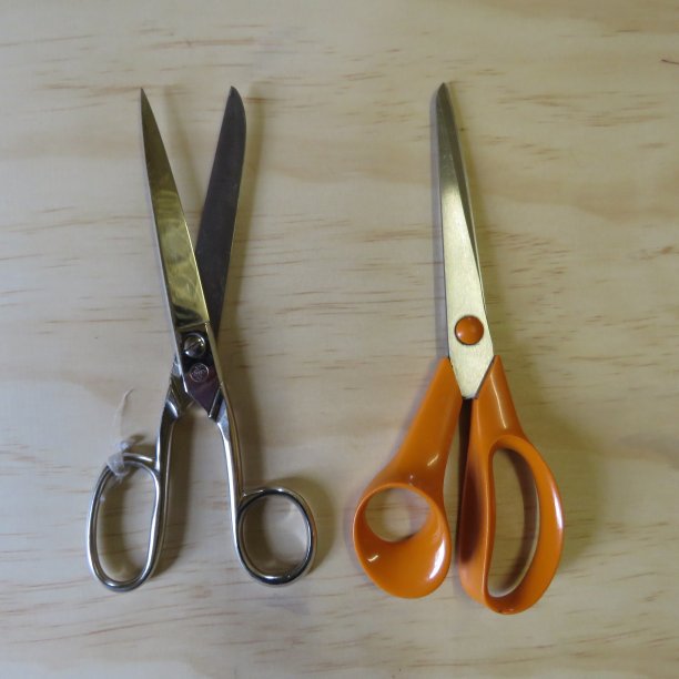 Cutting and scissors tips Choosing good handles