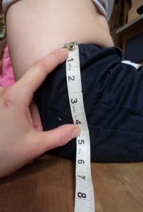 free childrens shorts pattern measuring the U depth