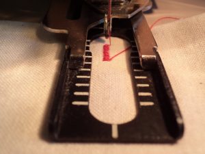 vintage-buttonholes-making-a-buttonhole