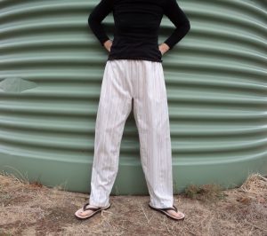 Zero waste trousers with gusset