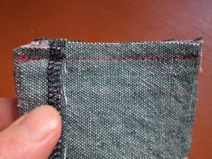 How to sew an invisible zip with facing 6