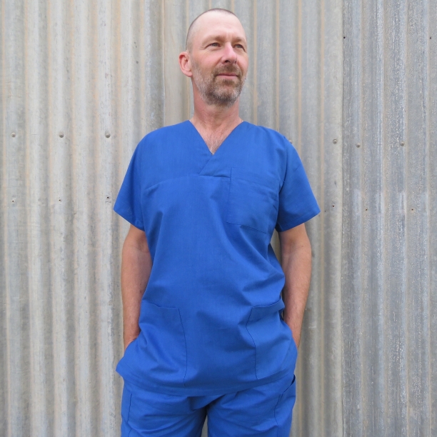 Free pattern scrub top for men