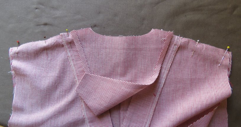 Making Danielle Elsener's zero waste scrub top - The Craft of Clothes