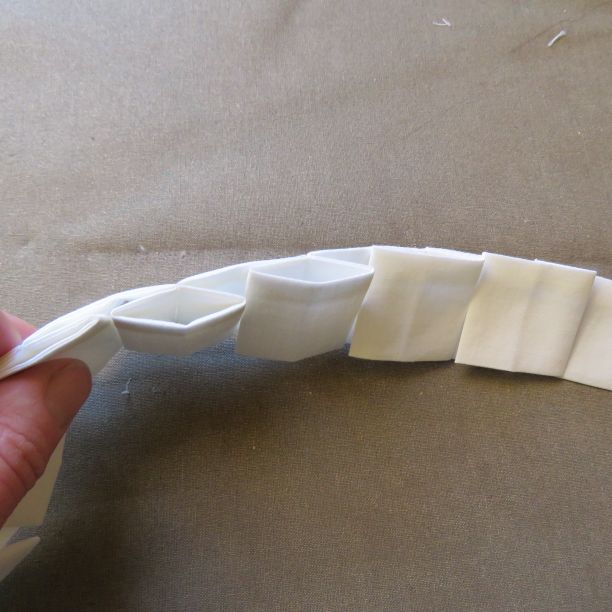 origami ribbon trim 6 press the folds