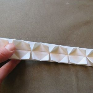 origami ribbon trim 8 press the corners in