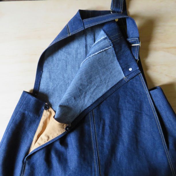 Smith Pinafore opened out pocket