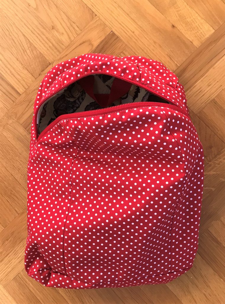 Spotty lining for Compact backpack