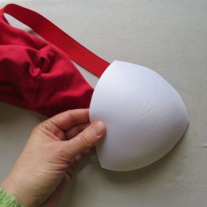 Making a bra with moulded cups