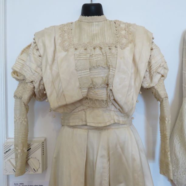 Early 1900s hotsell wedding dresses