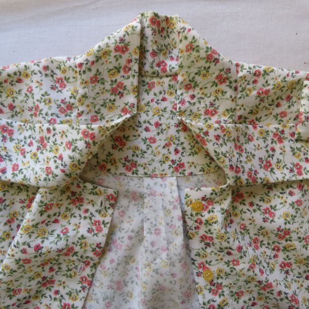 Iris blouse - interior view of pleat